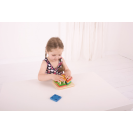 Bigjigs Baby Nasazování barevných tvarů na tyče